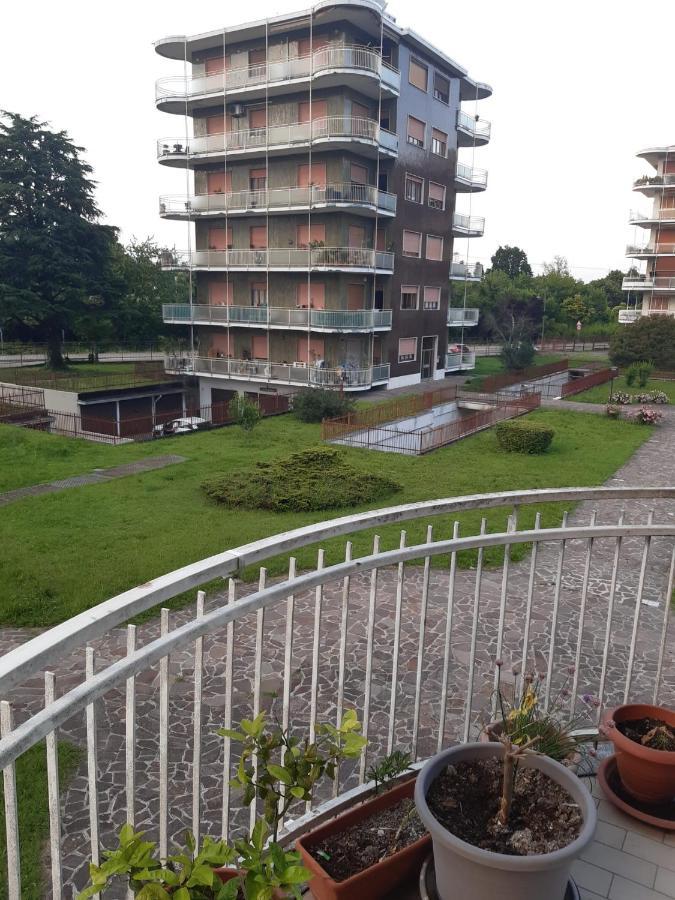 Apartamento La Casa Di Paula Cassina de' Pecchi Exterior foto